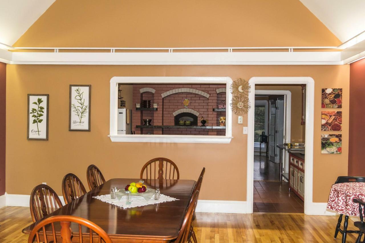 Fox Point Inn Parrsboro Екстериор снимка